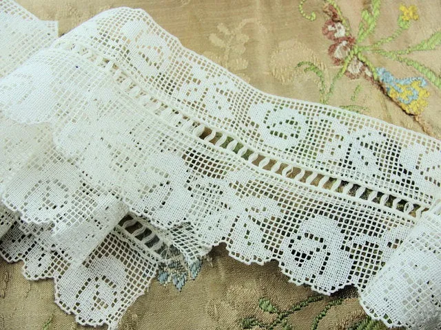 Antique 20s Lace Trim DELICATE ROSES Pattern Flapper Era Great for Lingerie Flapper Gatsby Downton Abbey Clothing Bridal Wedding